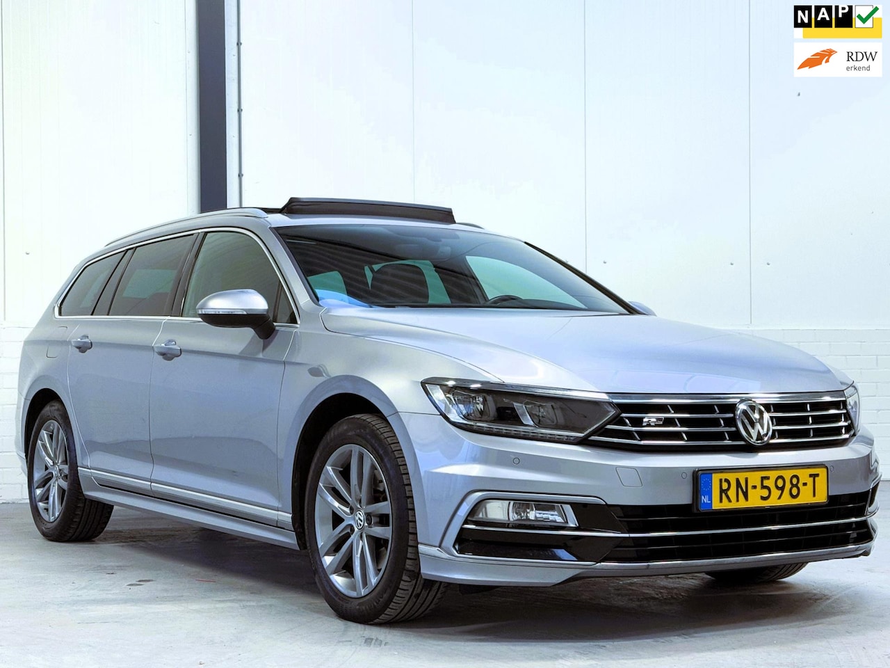 Volkswagen Passat Variant - 1.4 TSI ACT Highline Business R Pano|Eindejaarsactie - AutoWereld.nl