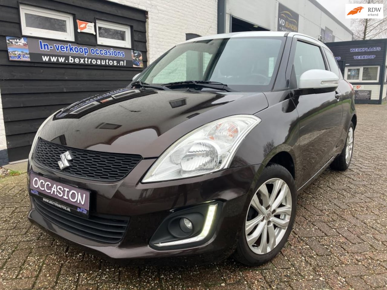 Suzuki Swift - 1.2 16V EDITION CRUISE CONTROL MOOIE KLEUR 6 MND GARANTIE + GROTE BEURT + NWE APK ALL-IN - AutoWereld.nl