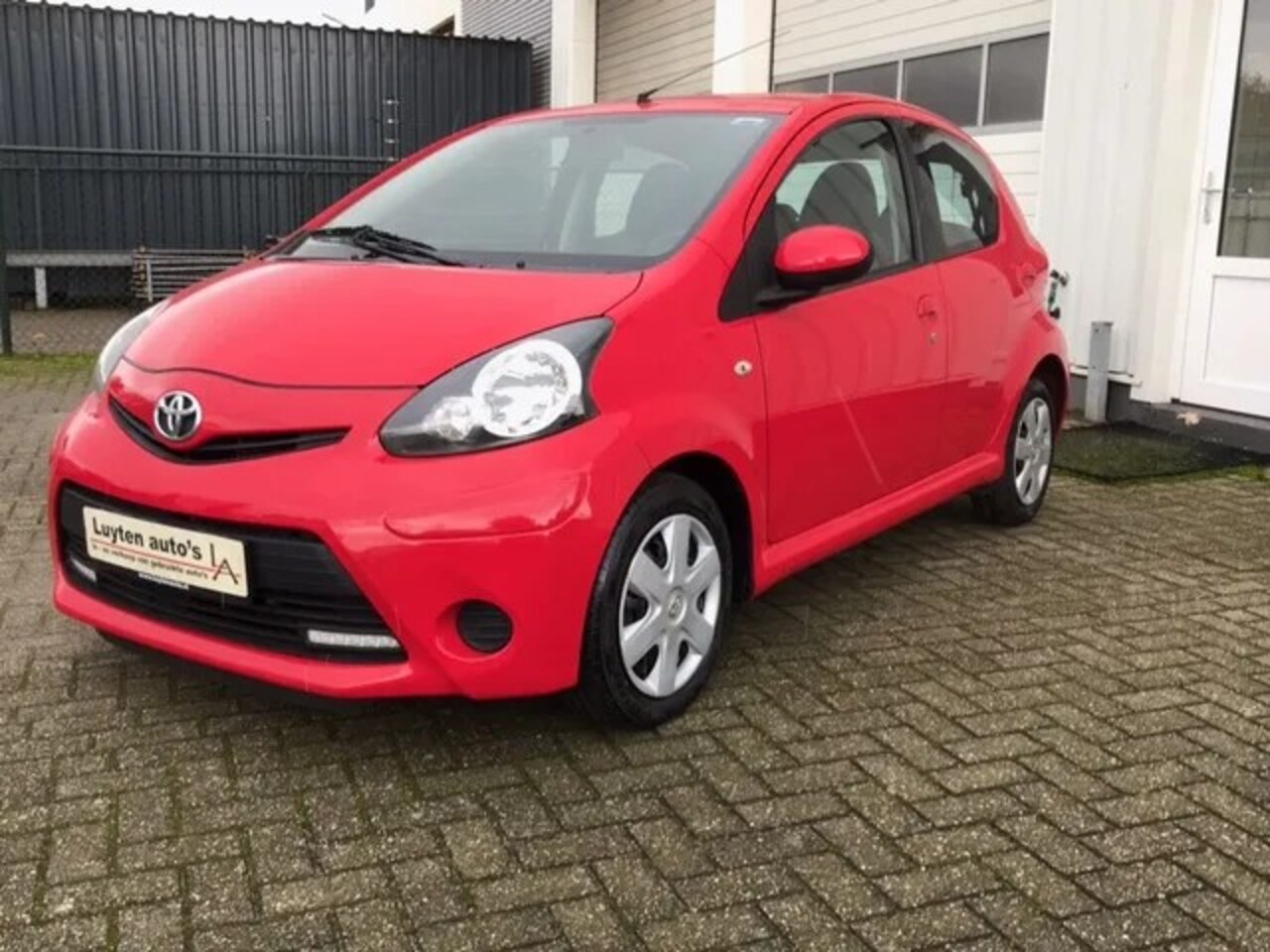 Toyota Aygo - 1.0 VVT-i Comfort 5drs airco - AutoWereld.nl