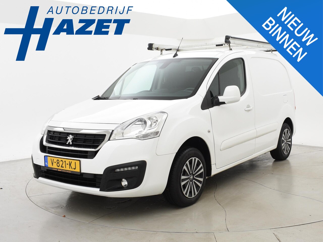 Peugeot Partner - 120 1.6 BLUEHDI 75 PREMIUM PACK + APPLE CARPLAY | TREKHAAK | IMPERIAAL - AutoWereld.nl