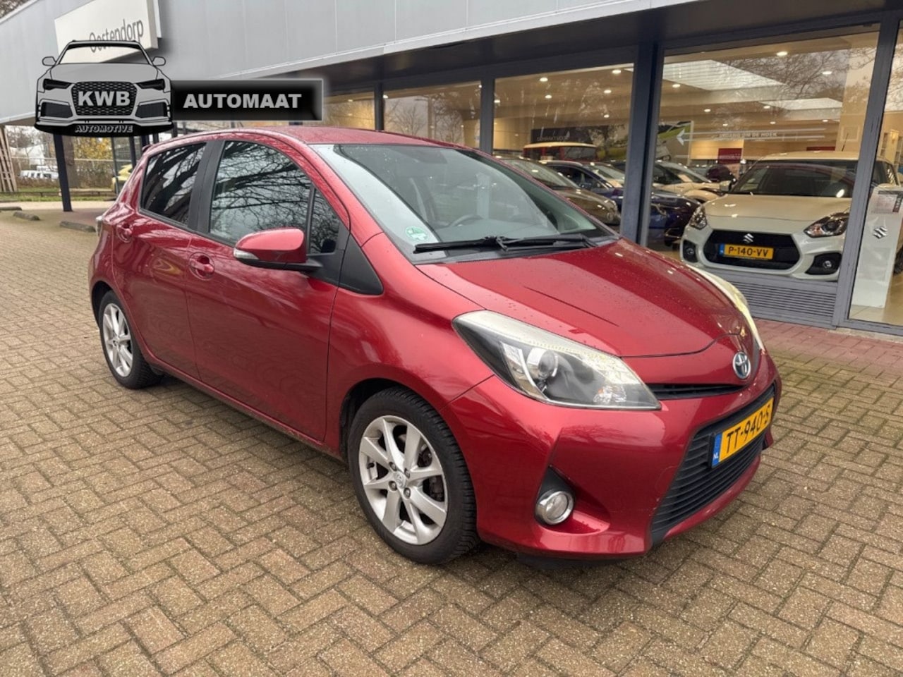 Toyota Yaris - 1.5 Full Hybrid Dyn camera half leer Vol - AutoWereld.nl