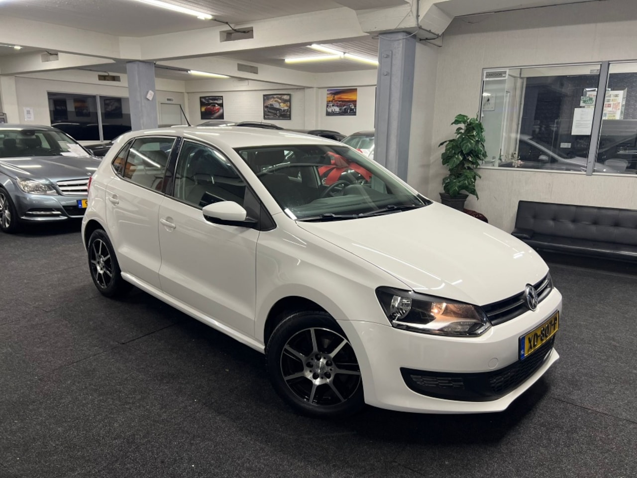 Volkswagen Polo - 1.2-12V *5drs*velgen*Airco*nette auto* - AutoWereld.nl