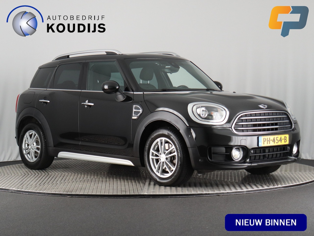 MINI Countryman - 2.0 Cooper D Pepper Mini 2.0 Cooper D Pepper (NL-Auto / Trekhaak / Pano / H&K / Navi / Cruise) - AutoWereld.nl