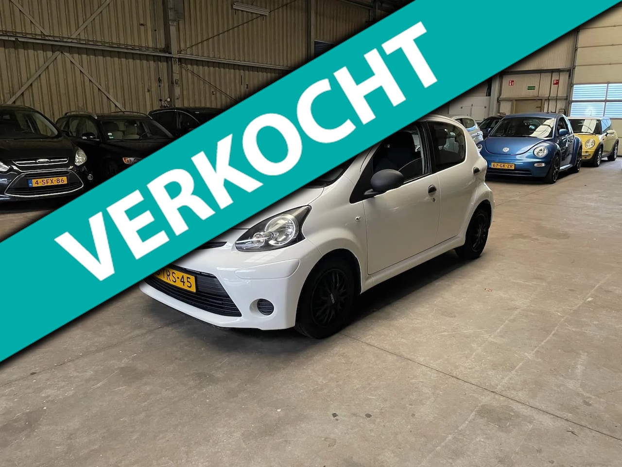 Toyota Aygo - 1.0 VVT-i Now 1.0 VVT-i Now - AutoWereld.nl