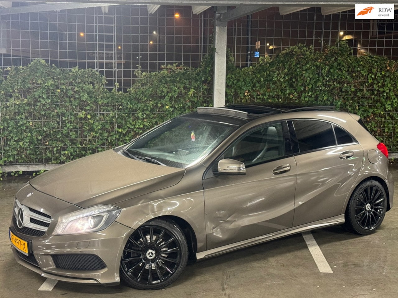 Mercedes-Benz A-klasse - 180 CDI AMG PANO/AUTOMAAT/GOED ONDERHOUDEN - AutoWereld.nl