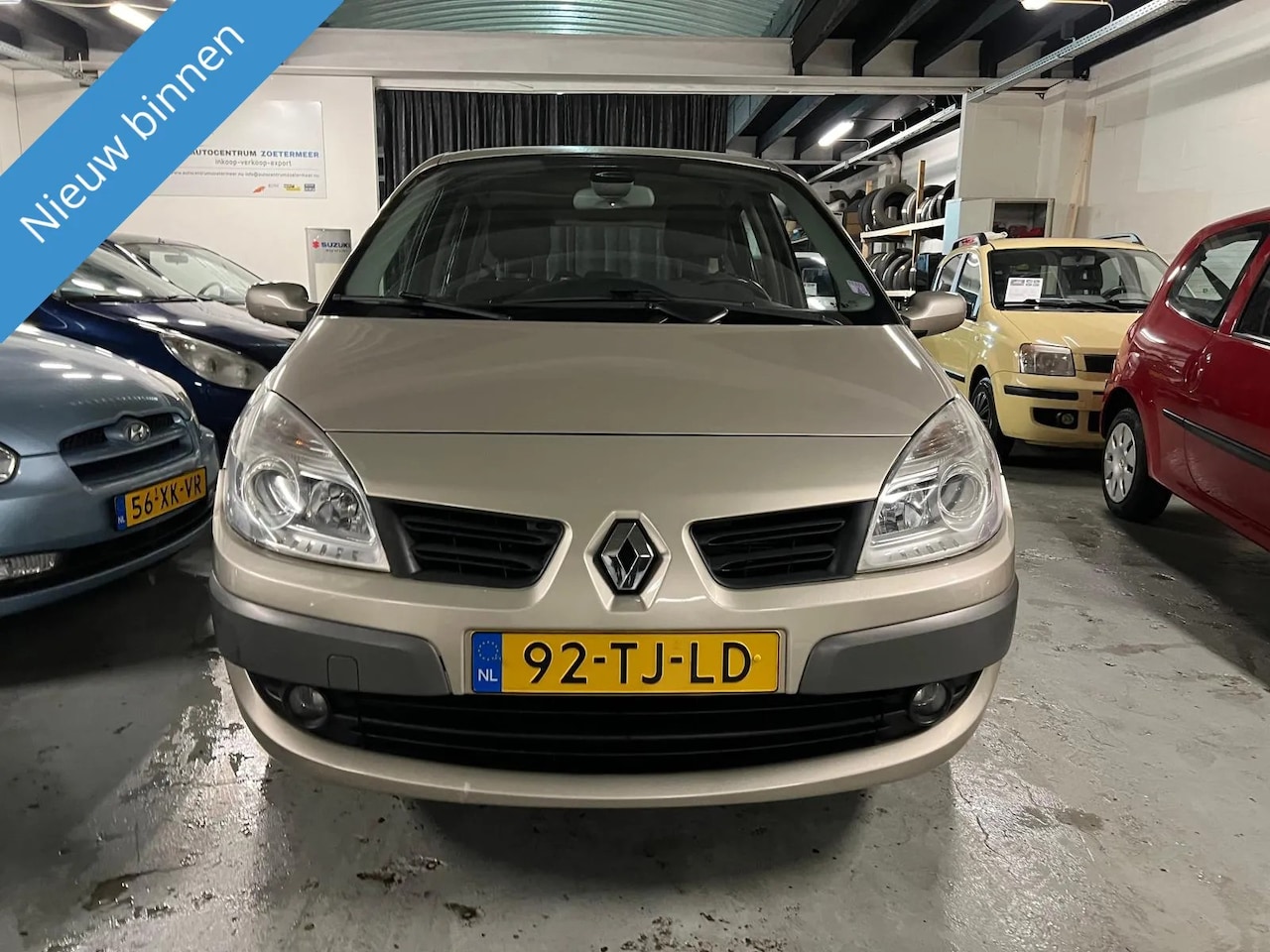 Renault Scénic - 1.6-16V Tech Line 1.6-16V Tech Line - AutoWereld.nl