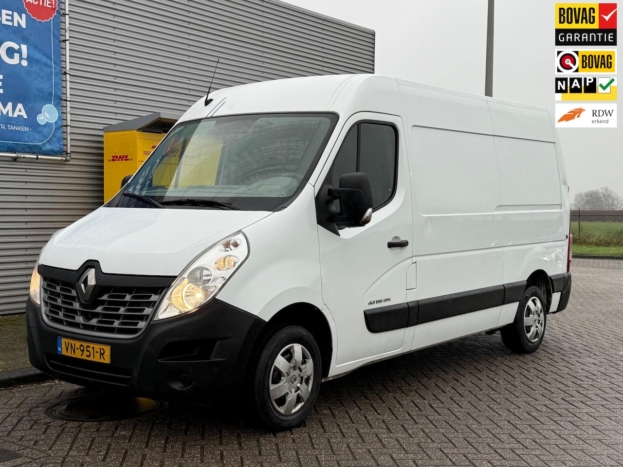 Renault Master - 2.3 dCi L2H2 Bj 2015 AIRCO Navi PDC Nette bus ! - AutoWereld.nl