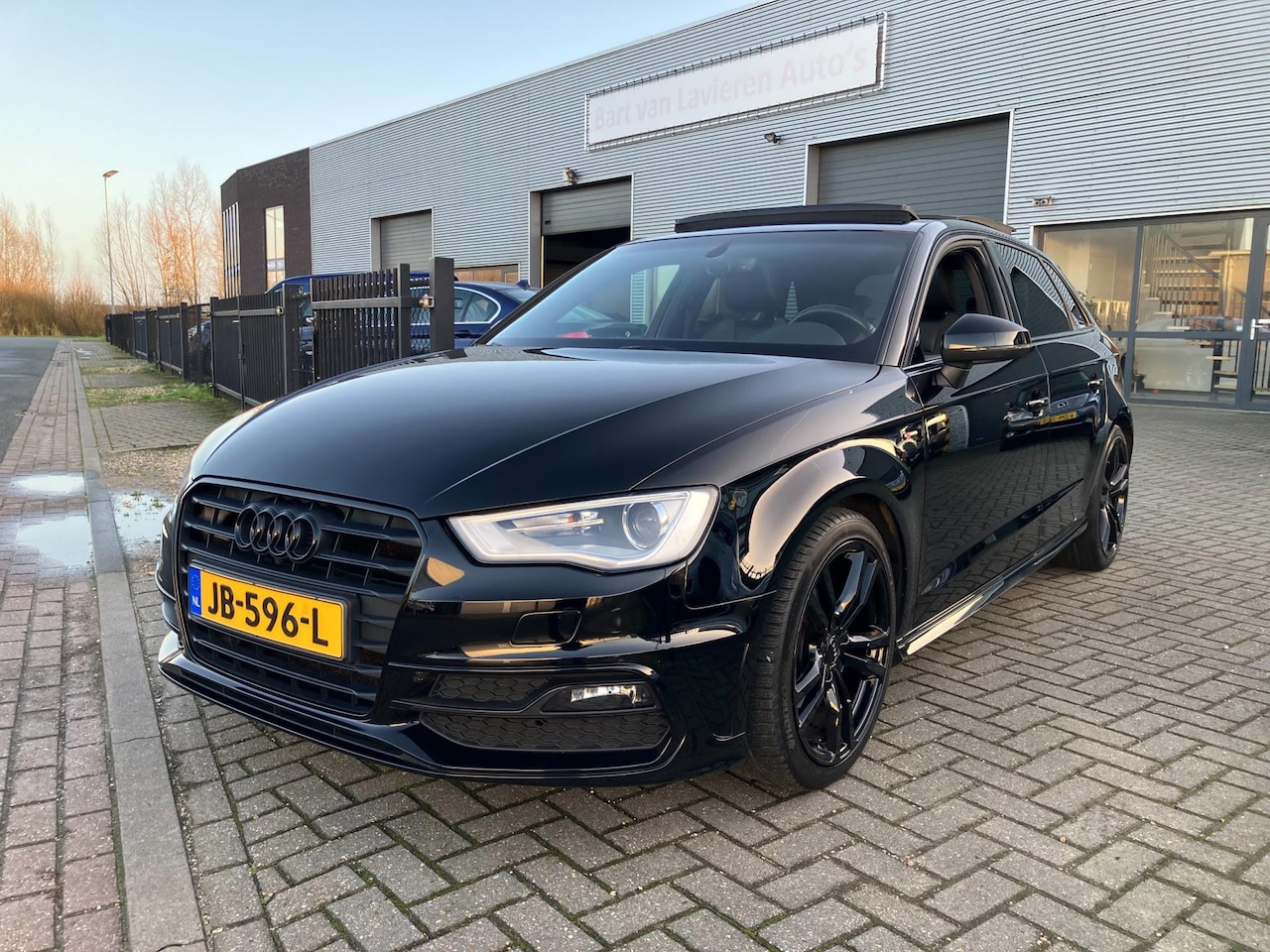 Audi A3 Sportback - 1.4 TFSI CoD Adrenalin Sport 1.4 TFSI CoD Adrenalin Sport S-Line - AutoWereld.nl