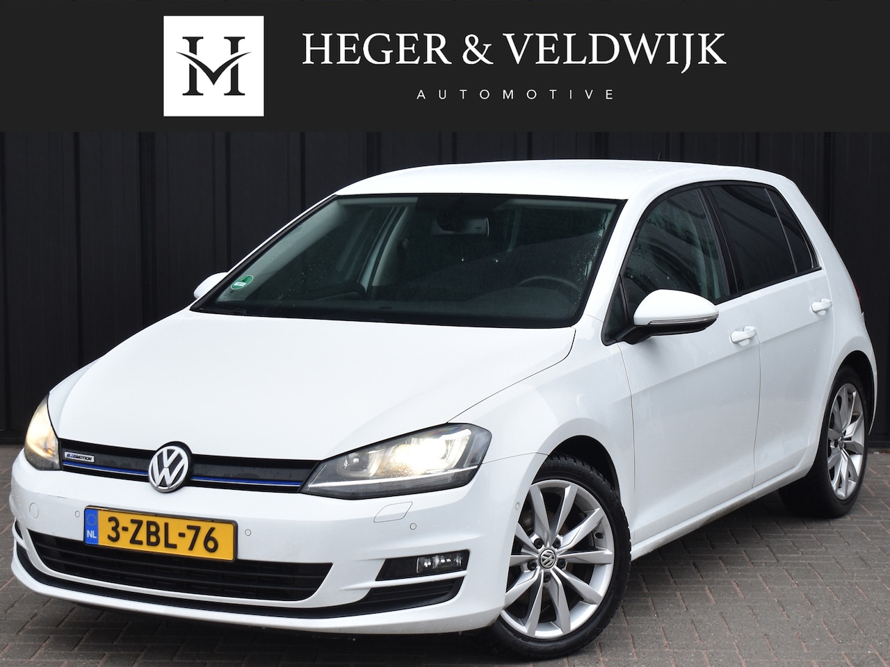 Volkswagen Golf - 1.6 TDI HIGHLINE BLUEMOTION | XENON-LED | GR. NAVI | CRUISE | NL-AUTO - AutoWereld.nl