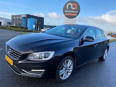 Volvo V60 - 2013 * 2.4 D6 AWD Plug-In Hybrid Summum * APK * TOP STAAT