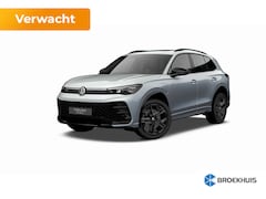 Volkswagen Tiguan - 1.5 eHybrid 204 6DSG R-Line Edition Automaat | R-Line exterieurpakket 'Black Style' | Pano