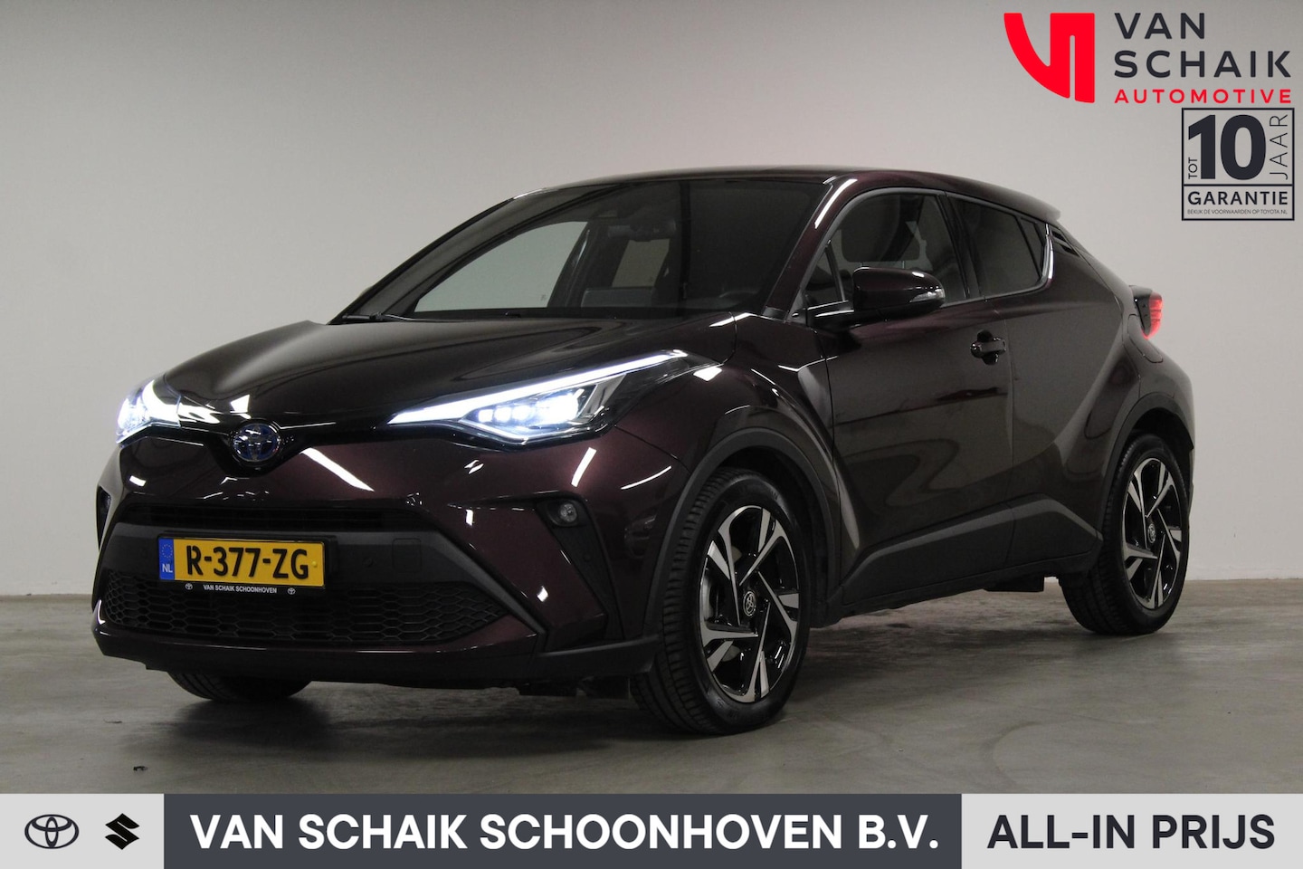 Toyota C-HR - 1.8 Hybrid Style | Deep Amesthyst metallic | NL auto | Afneembare trekhaak - AutoWereld.nl