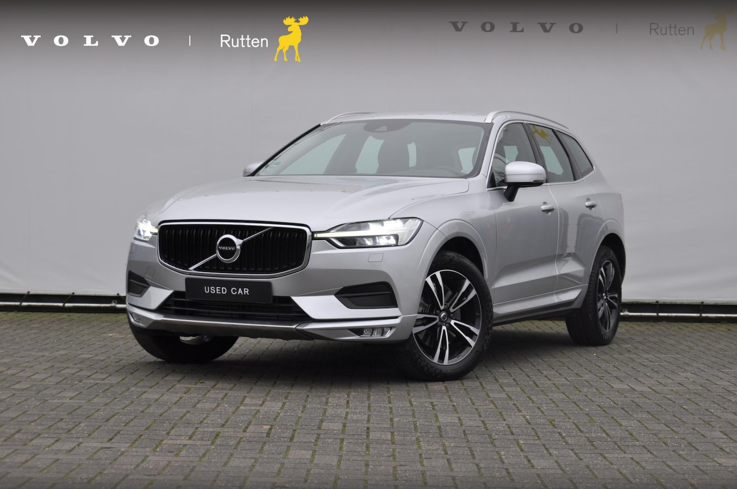 Volvo XC60 - 2.0 T5 Momentum / Semi-elektrisch inklapbare trekhaak / Apple carplay / Cruise control / P - AutoWereld.nl