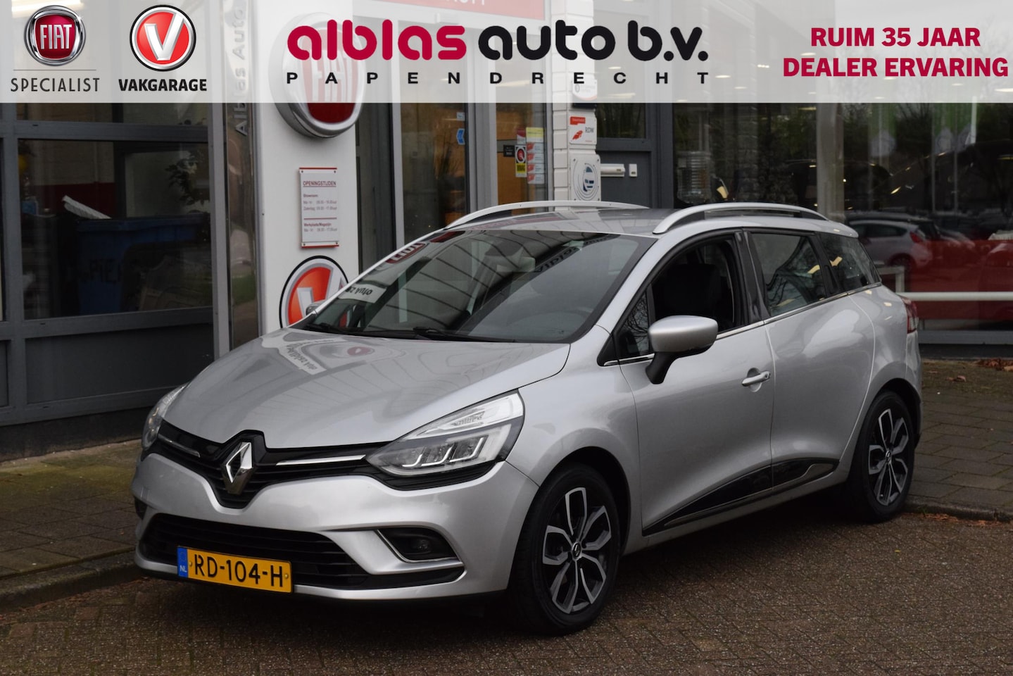 Renault Clio Estate - 0.9 TCe Intens|trekhaak - AutoWereld.nl