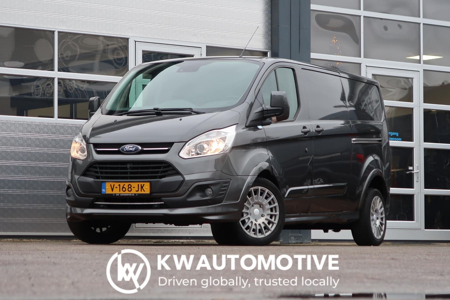 Ford Transit Custom - 290 2.0 TDCI L2H1 Sport AUT/ CAMERA/ CRUISE/ AIRCO/ TREKHAAK - AutoWereld.nl