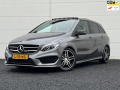 Mercedes-Benz B-klasse - 180Amg Pano HK Keyless Mem seat Camera Dodehoek detectie Night pakket