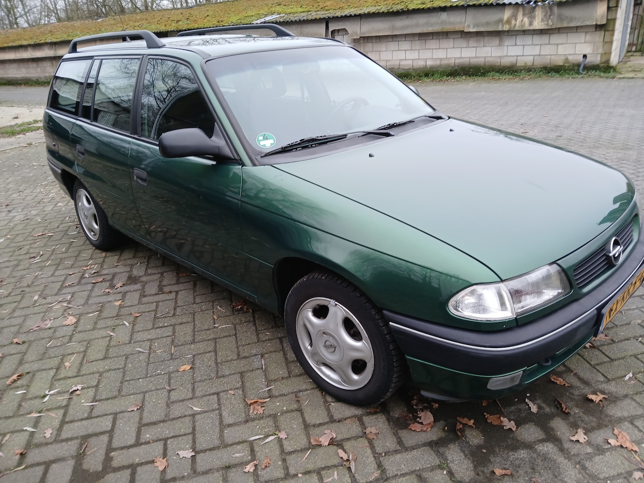 Opel Astra Wagon - 1.6i GL - AutoWereld.nl