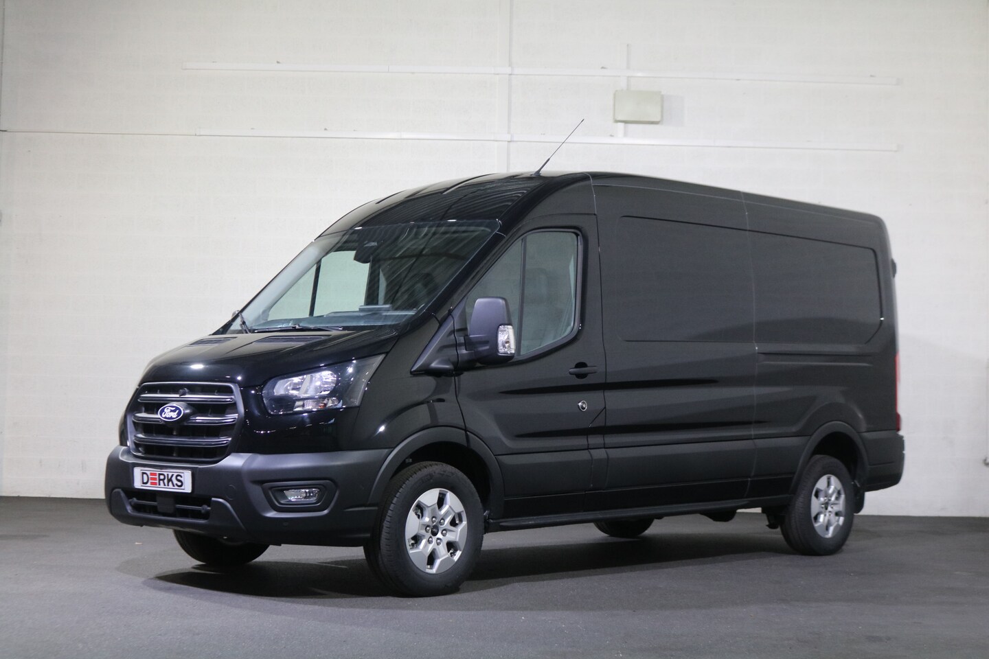 Ford Transit - 2.0 TDCI L3 H2 Trend Facelift Navigatie Camera (360gr) - AutoWereld.nl