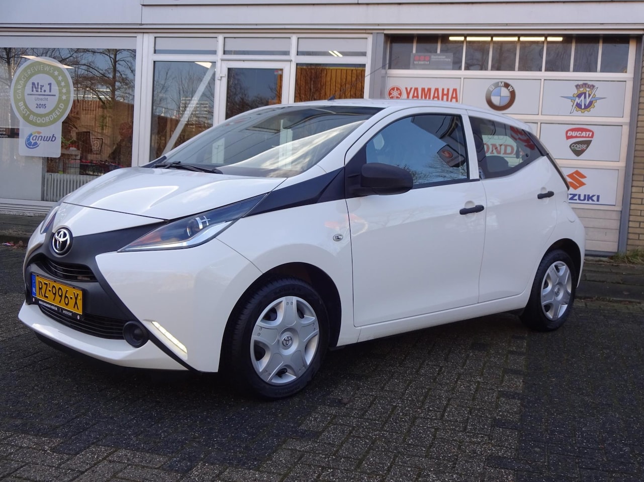 Toyota Aygo - 1.0 VVT-i x-fun 5deurs AIRCO - AutoWereld.nl