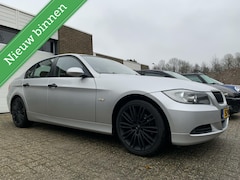 BMW 3-serie - 318i Executive NAP NWE APK Airco Carplay Trekhaak Cruise control 18'' LM velgen