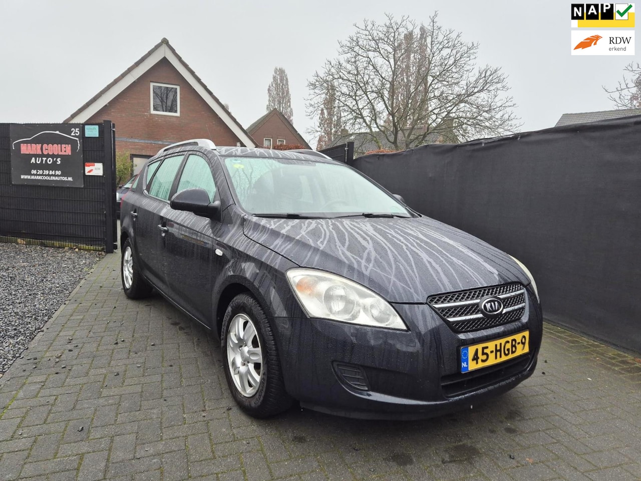 Kia Cee'd Sporty Wagon - 1.4 X-tra 5 Deurs Airco Trekhaak - AutoWereld.nl