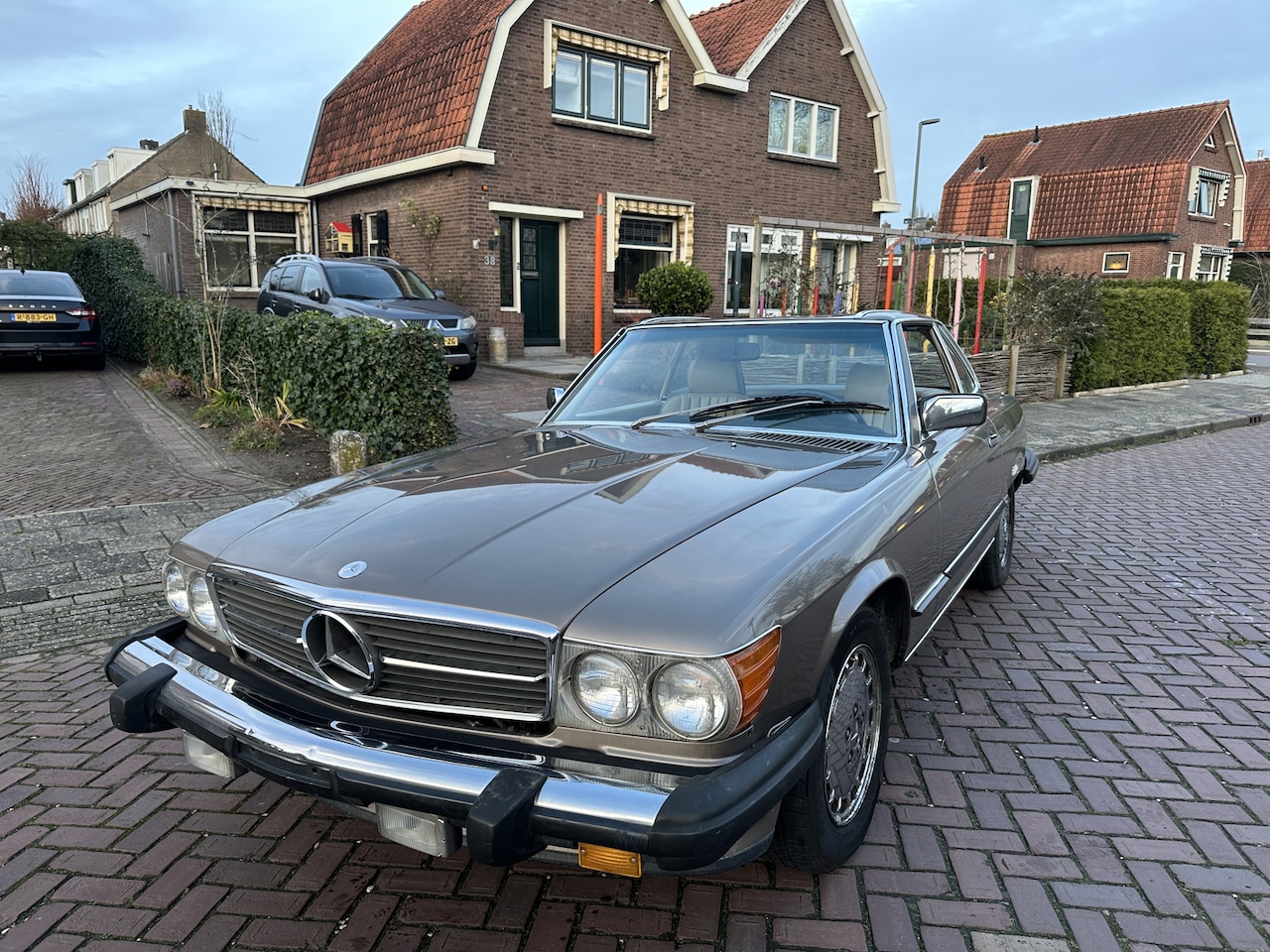 Mercedes-Benz SL-klasse Cabrio - 560 SL - AutoWereld.nl