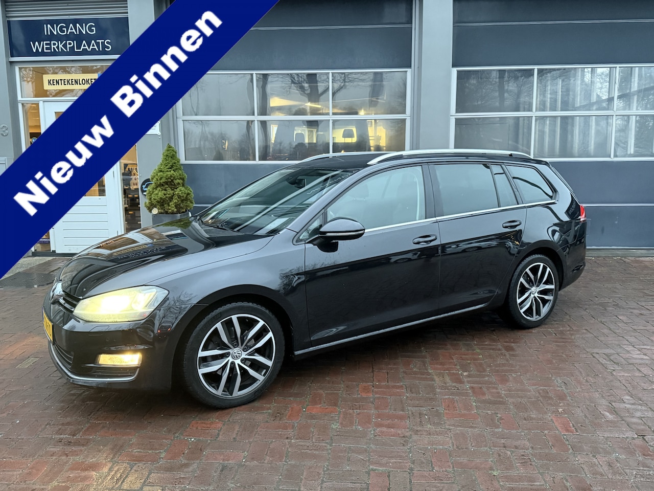 Volkswagen Golf Variant - 1.4 TSI Highline Automaat,Leer,17Inch,Cruise 141pk Bj 2014 Dealer onderhouden !! - AutoWereld.nl