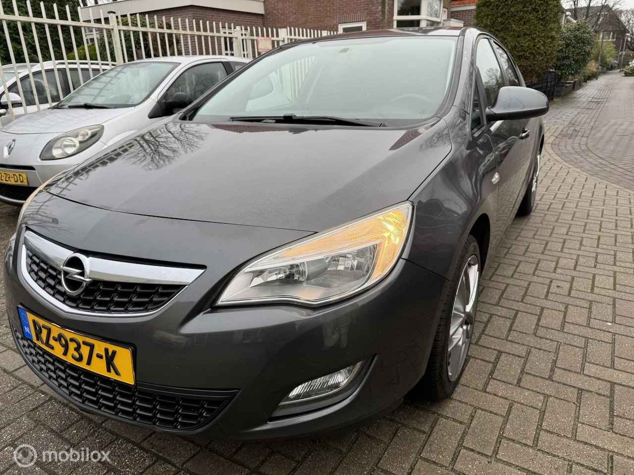 Opel Astra - 1.4 Edition 1.4 Edition - AutoWereld.nl