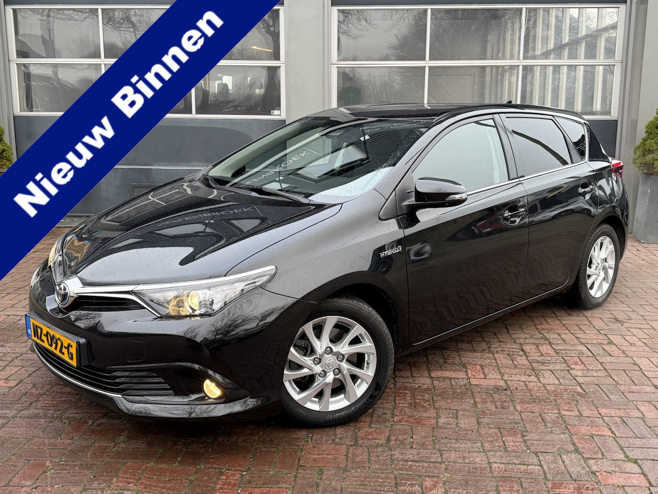 Toyota Auris - 1.8 Hybrid Dynamic Bj 2017 Km 161.000 Nap 2e eigen 100PK Dealer onderhouden - AutoWereld.nl