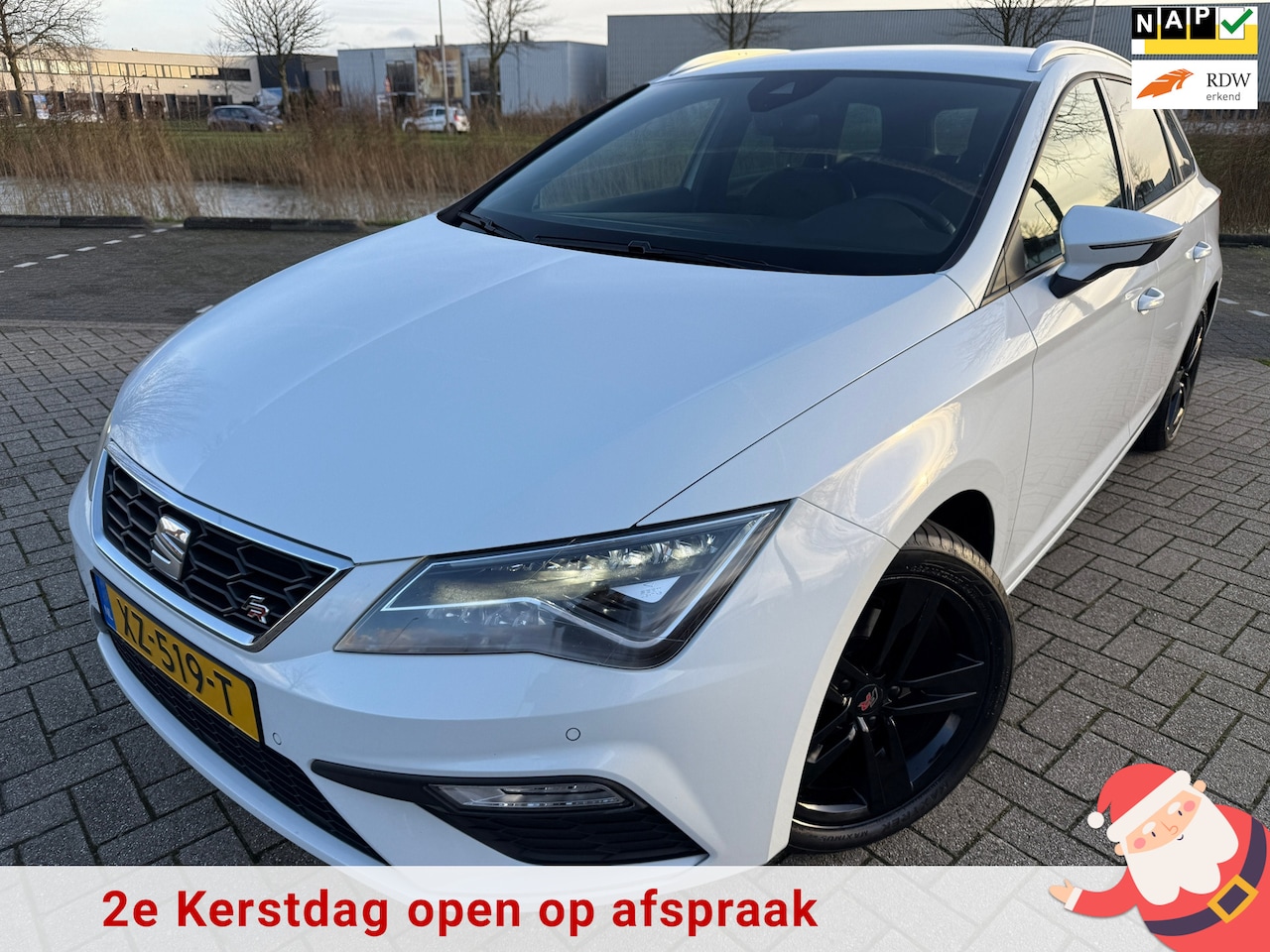 Seat Leon ST - 1.5 Business FR *Carplay*Automaat*1EIGNAAR*CRUISE*PARK SENSOREN*NAVI*TERKHAAK*APK*NAP*AIRC - AutoWereld.nl