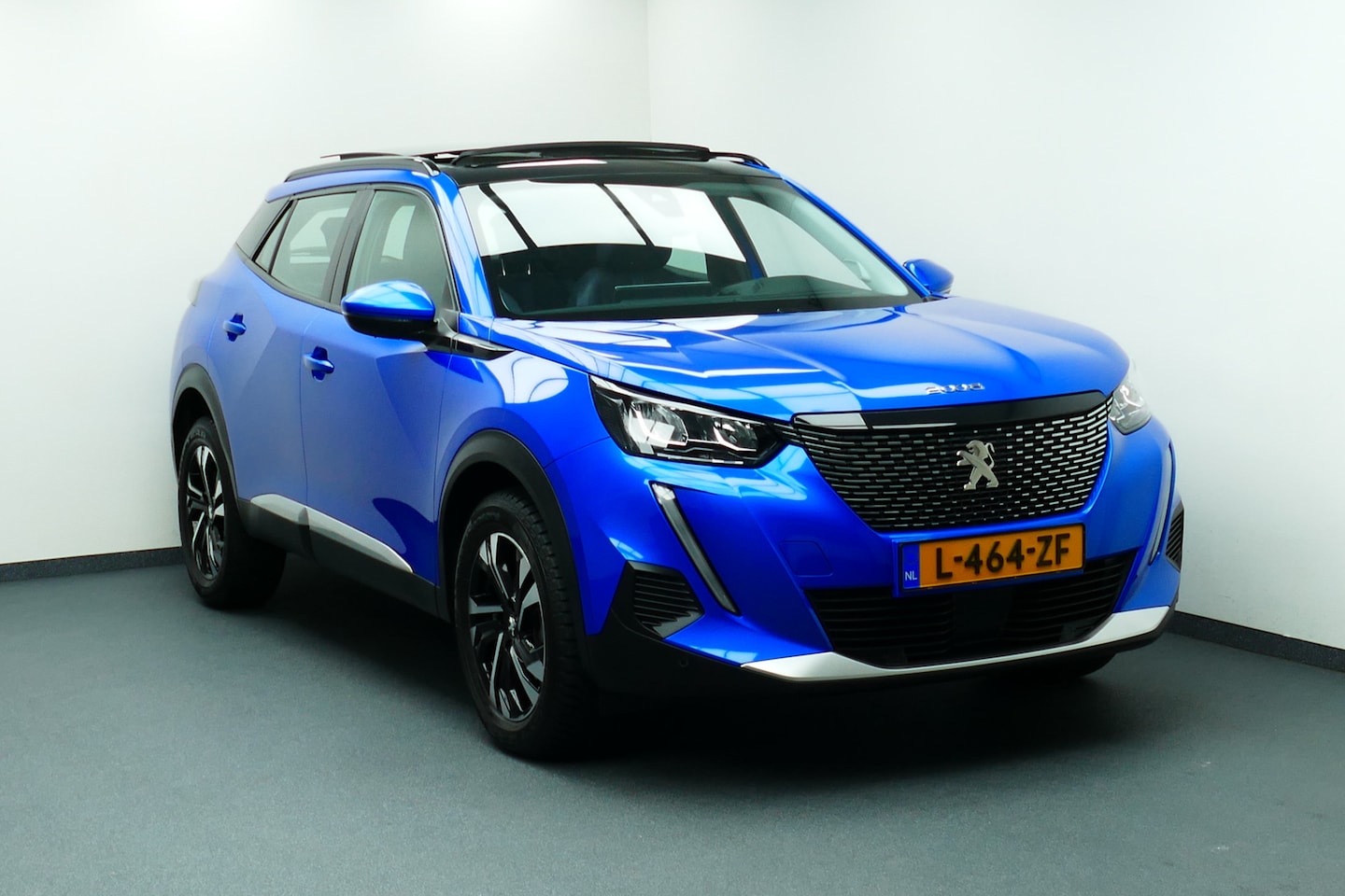 Peugeot 2008 - 1.2 130pk Allure. Panodak, Virt Cockpit, Led Koplampen, Stoelverw, Navi, Camera - AutoWereld.nl