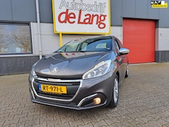 Peugeot 208 - 1.2 PureTech Blue Lion nw staat weinig km