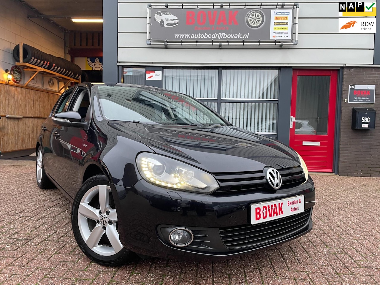 Volkswagen Golf - 1.2 TSI Highline BlueMotion 1.2 TSI Highline BlueMotion - AutoWereld.nl