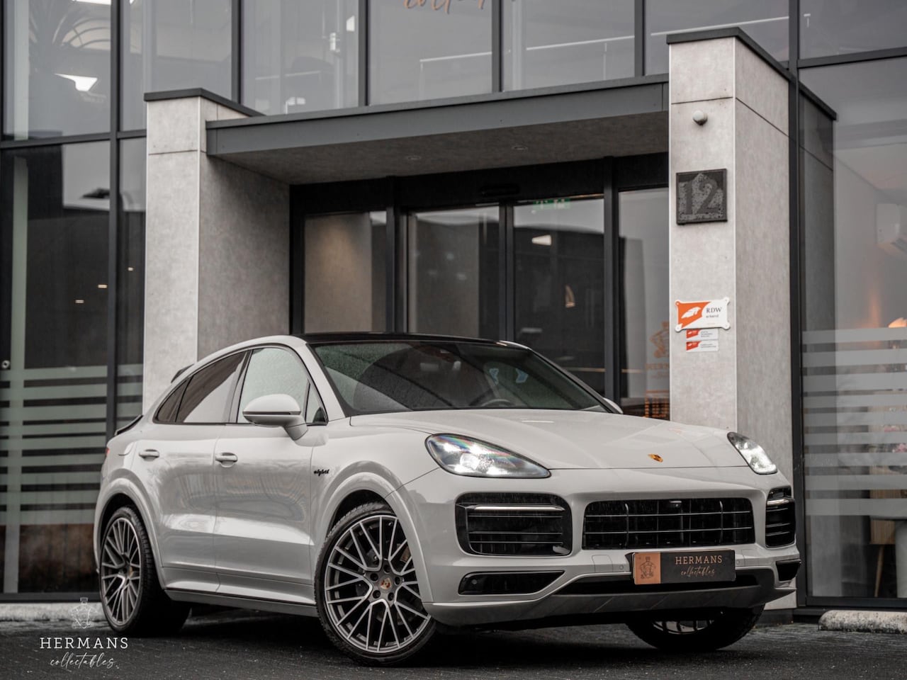 Porsche Cayenne Coupé - 3.0 E-Hybrid / Sport-Design / Pano / Bose - AutoWereld.nl