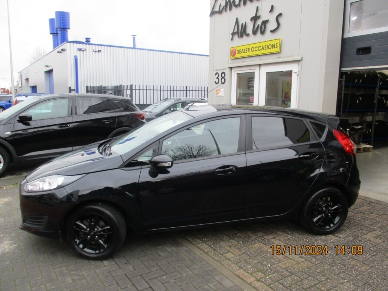 Ford Fiesta - 1.0 Champion Airco 2e kerst open van 10u tot 14u - AutoWereld.nl