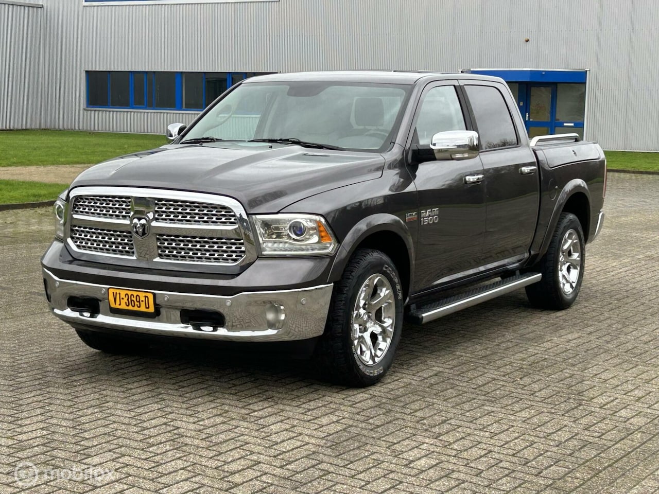 Dodge Ram 1500 - 5.7 V8 Quad Cab 6'4 lpg-g3 laramie ram box - AutoWereld.nl