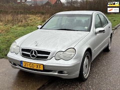 Mercedes-Benz C-klasse - 200 K. Elegance ECC Audio/CD Electric pakket ABS ESP LMV 18" Dealeronderhoud 107.346 km's