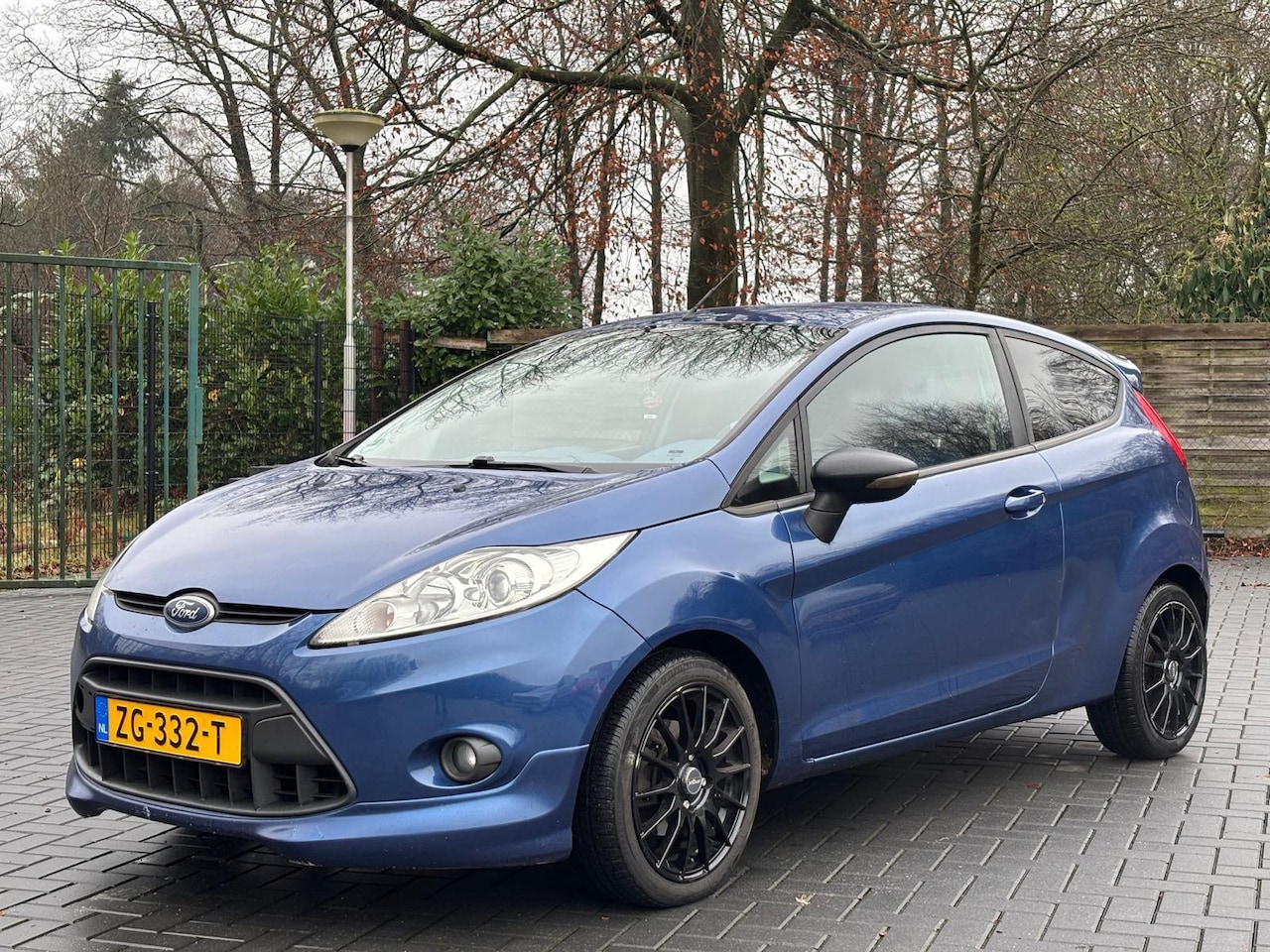 Ford Fiesta - 1.6 Ghia Airco LMV LEER Elekt Raam - AutoWereld.nl