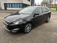 Peugeot 308 SW - 1.2 PureTech Allure 131PK afn TRHK/XENON/PANO/NAP