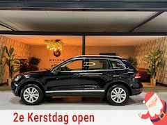 Volkswagen Touareg - 3.6 FSI 4WD Highline Garantie Leder Multimedia Trekhaak Cruise Clima Navi Rijklaar