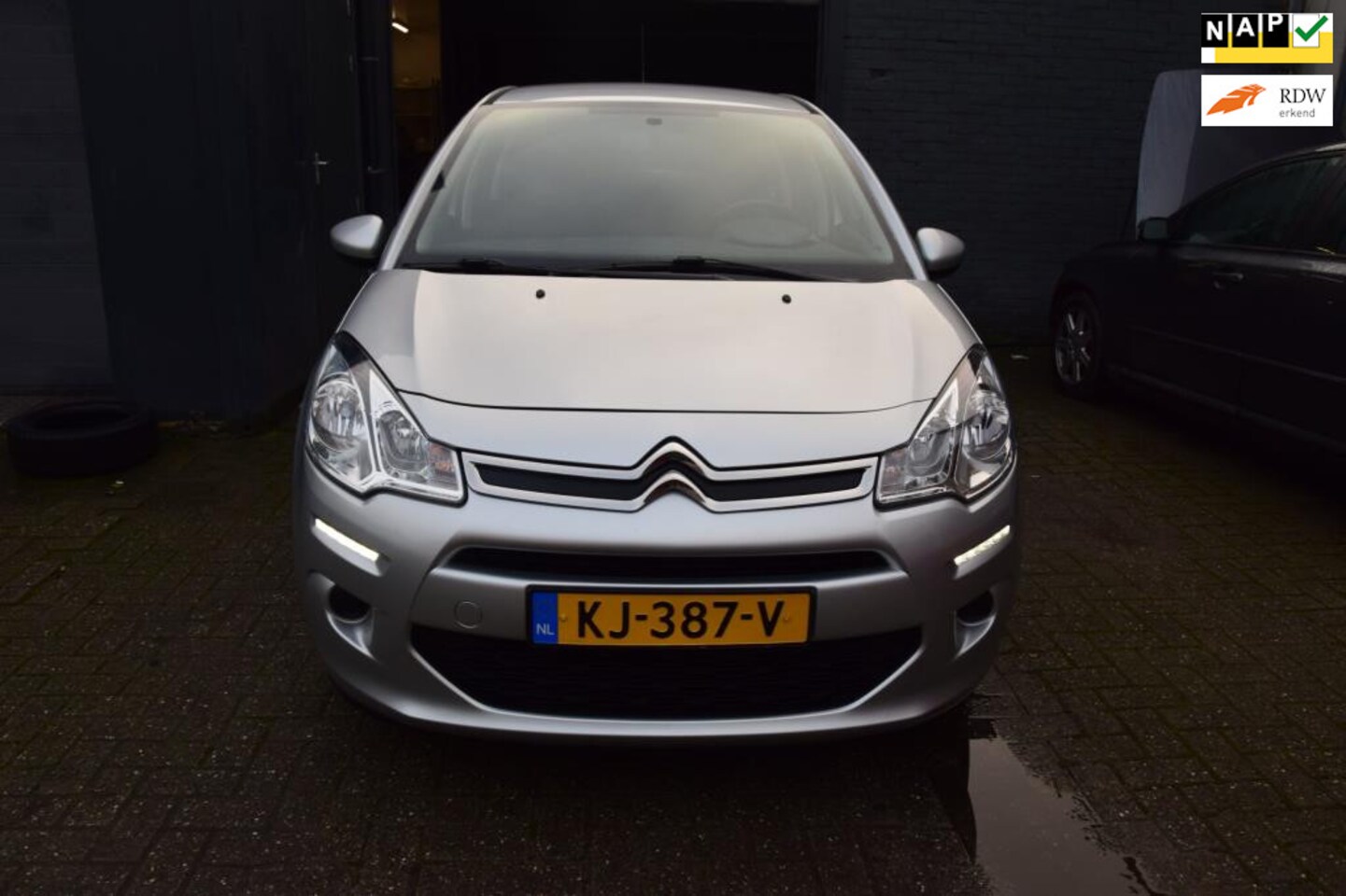 Citroën C3 - 1.2 PureTech Tendance hele mooie nette c3,onlangs een beurt gehad. - AutoWereld.nl