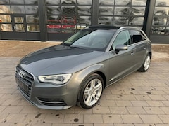 Audi A3 Sportback - 1.4 TFSI Pano / Navi / Camera