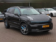 Lynk & Co 01 - 1.5 / Panoramadak / Camera / 20'' / Keyless / Dodehoek / ACC / Apple CarPlay / Virtual Coc