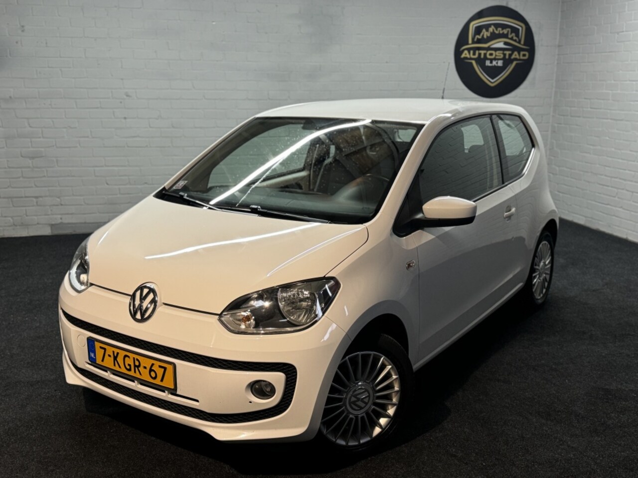 Volkswagen Up! - 1.0 high up! *2012*Airco|Stoel-Vw|Nap - AutoWereld.nl