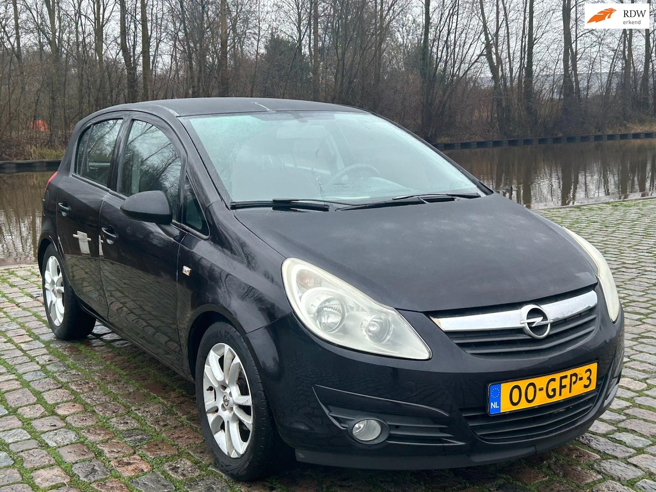 Opel Corsa - 1.4-16V Enjoy airco elektrische ramen cv op afs - AutoWereld.nl