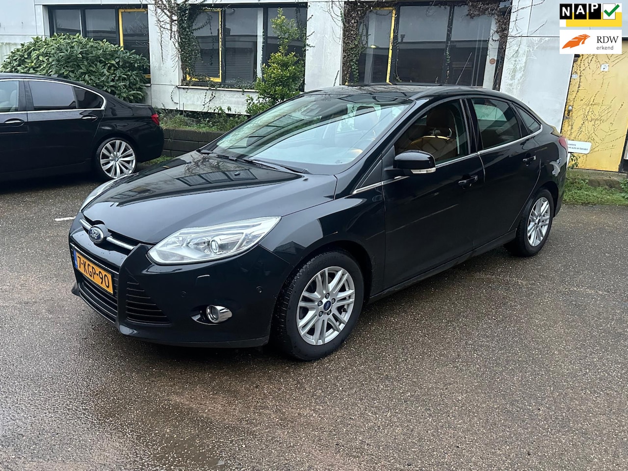 Ford Focus - 1.6 EcoBoost Titanium/ Leder bekleding/ Cruise Control/ Stoelverwarming - AutoWereld.nl