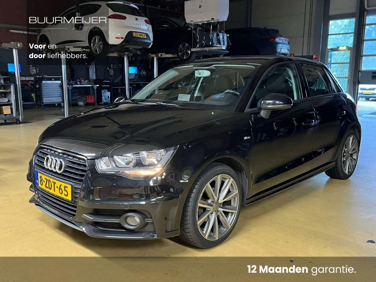 Audi A1 Sportback - 1.2 TFSI Attraction S-Line - Cruise Control - Airco - 17 inch lichtmetalen velgen - Parkee - AutoWereld.nl