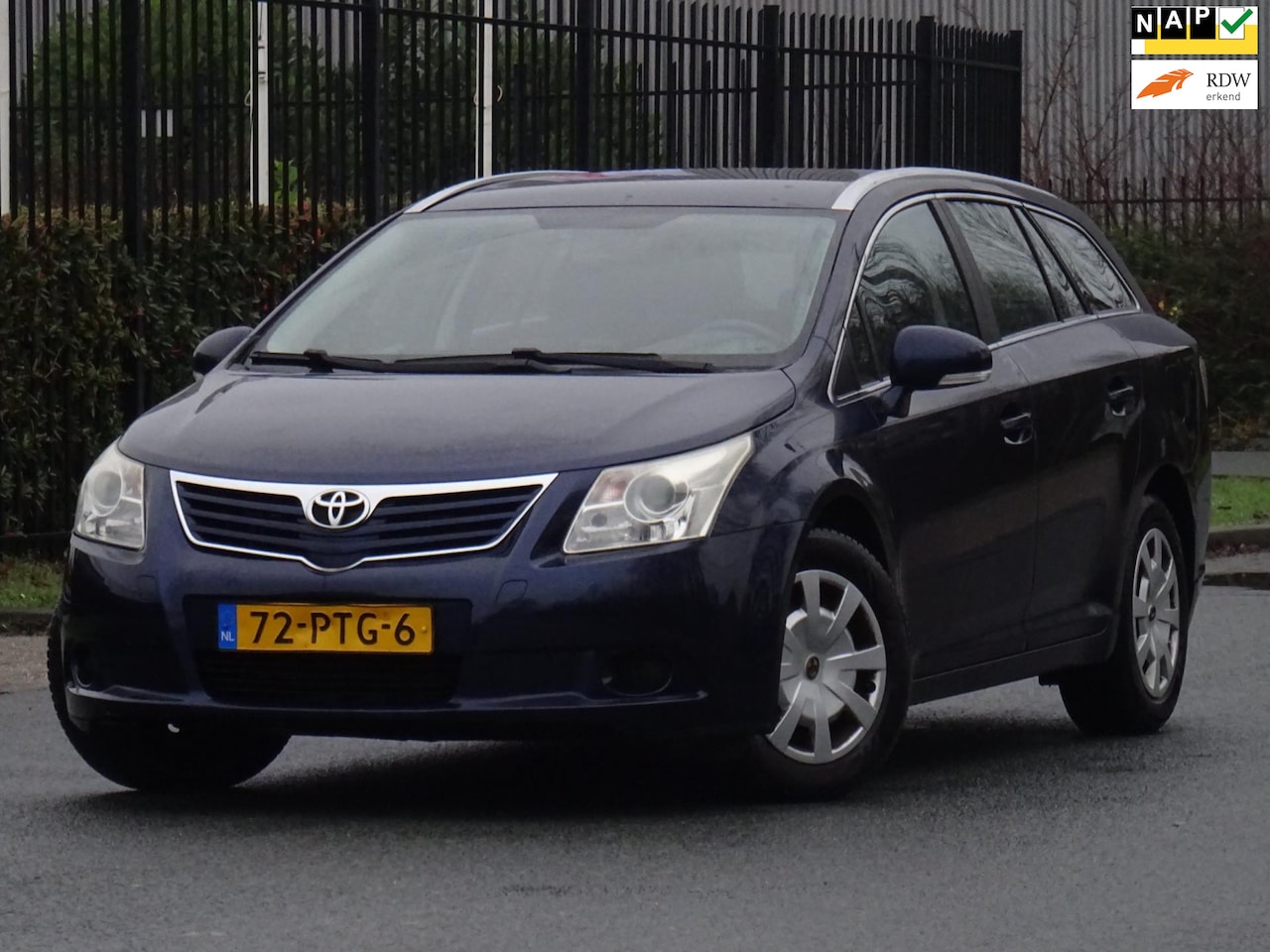 Toyota Avensis Wagon - 1.8 VVTi Comfort BJ2011 NAP/AIRCO/APK - AutoWereld.nl