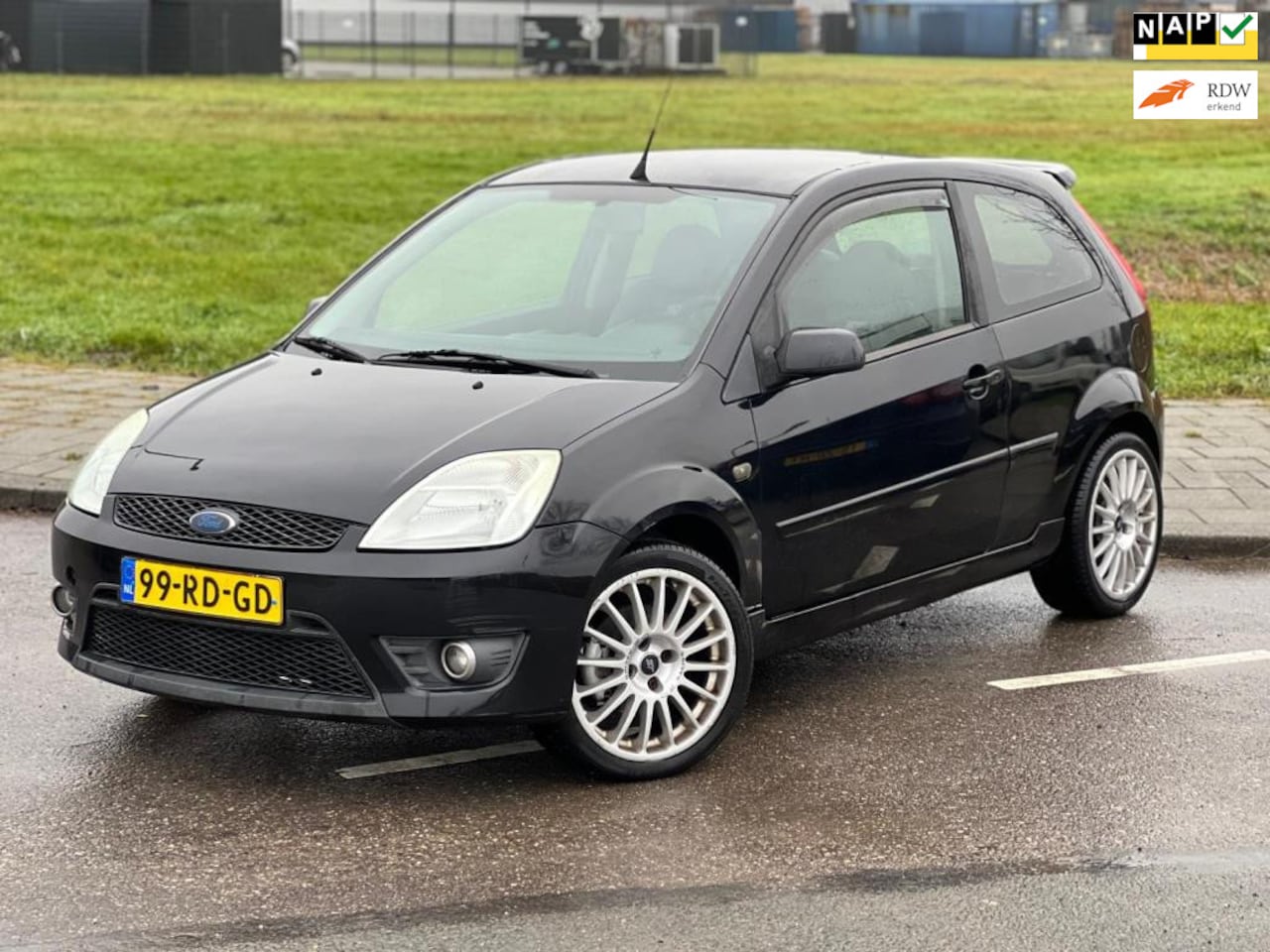 Ford Fiesta - 2.0-16V ST/ Kuipstoelen/ LEES TEKST! - AutoWereld.nl