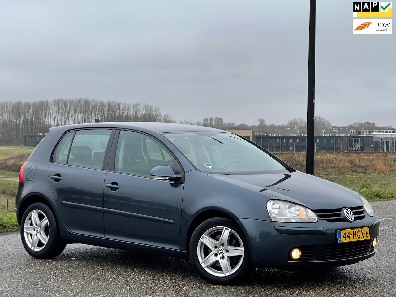 Volkswagen Golf - 1.4 TSI Trendline Airco|Stuurbed|Lmv|New Apk|Nap|Boekjes - AutoWereld.nl